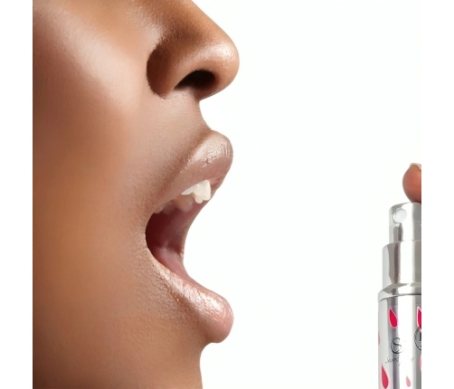 Secret Play Sour Strawberry Oral Refreshing Spray 11g Vegan Formula