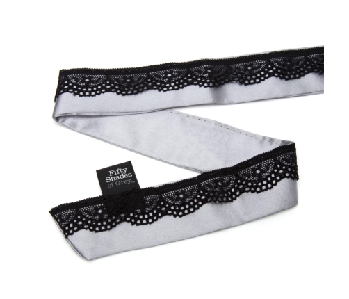 Fifty Shades of Grey - Play Nice Satin Collar & Nipple Clamps