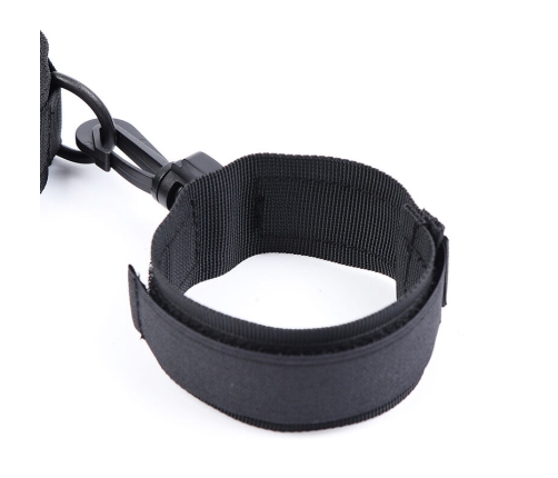 OHMAMA FETISH - NYLON HANDCUFFS AND COLLAR