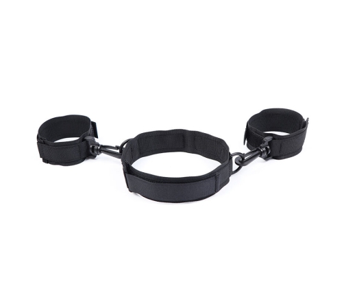 OHMAMA FETISH - NYLON HANDCUFFS AND COLLAR