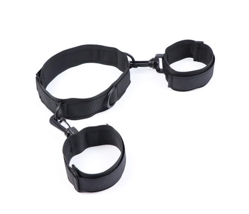 OHMAMA FETISH - NYLON HANDCUFFS AND COLLAR