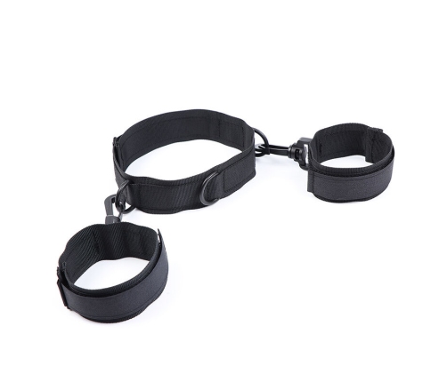 OHMAMA FETISH - NYLON HANDCUFFS AND COLLAR
