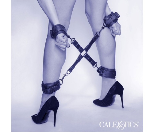 CALEXOTICS - NOCTURNAL HOG TIE CONNECTOR CUERO AJUSTABLE BLACK