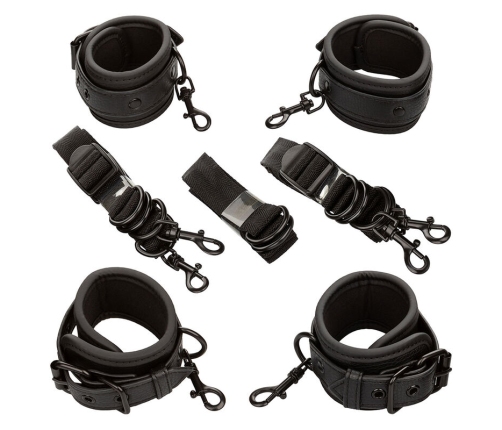 CALEXOTICS - NOCTURNAL RESTRICCIONES DE CAMA CUERO AJUSTABLE NEGRO