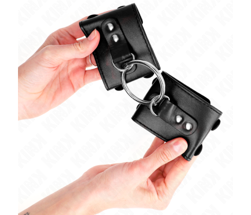 KINK - FIXED WRIST RESTRAINTS WITH RING AND STUDS ADJUSTABLE BLACK 17-22 CM X 6.5 CM