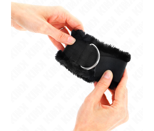 KINK - FURRY LINED WRIST RESTRAINTS BLACK ADJUSTABLE 17-31 CM X 7 CM
