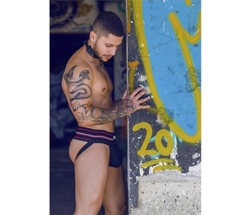 MOB - CLASSIC BLACK THONG SIZE L