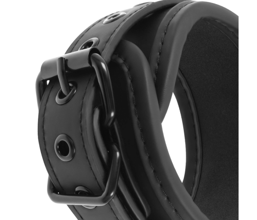 FETISH SUBMISSIVE - VEGAN LEATHER NECKLACE AND HANDCUFFS WITH NOPRENE LINING