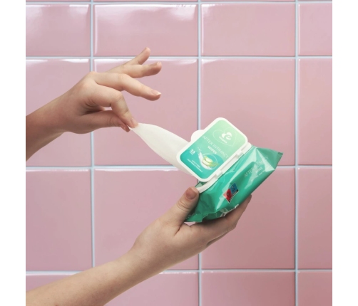 EasyGlide After Intimacy Refreshing Wipes with Aloe & Tea Tree Oil 20pcs