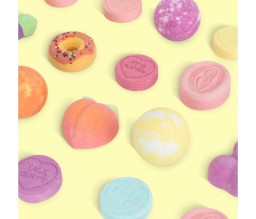 Love to Love Bath Bomb Flowers Scented Colorful Relaxation 120g