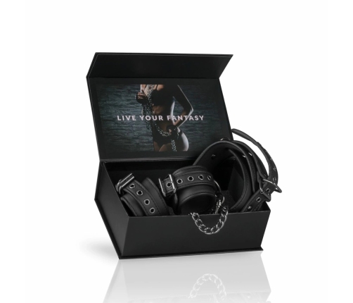 EasyToys Adjustable Faux Leather Bondage Collar with Detachable Handcuffs