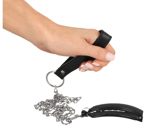 BK Pussy clamp with a leash