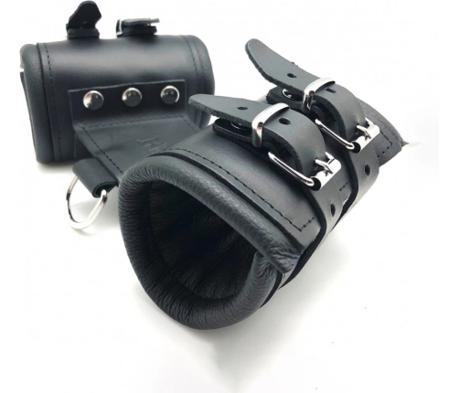 Red LeatherRestraint System Black - Adjustable European Design