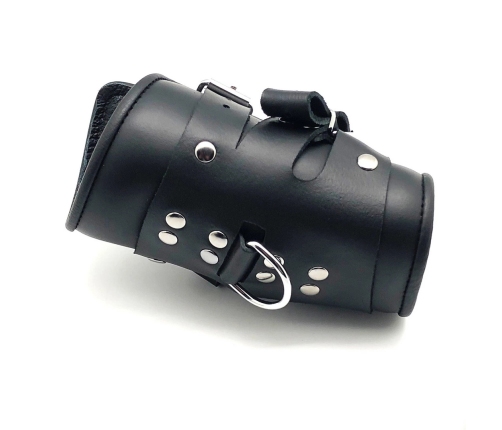 Red Leather Suspension Cuff Black - Vegetable-Tanned, European Made